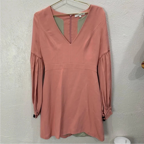 ALEXIS Ellena Statement Sleeves Buttoned Cuffs Shift Minidress - Picture 3 of 5